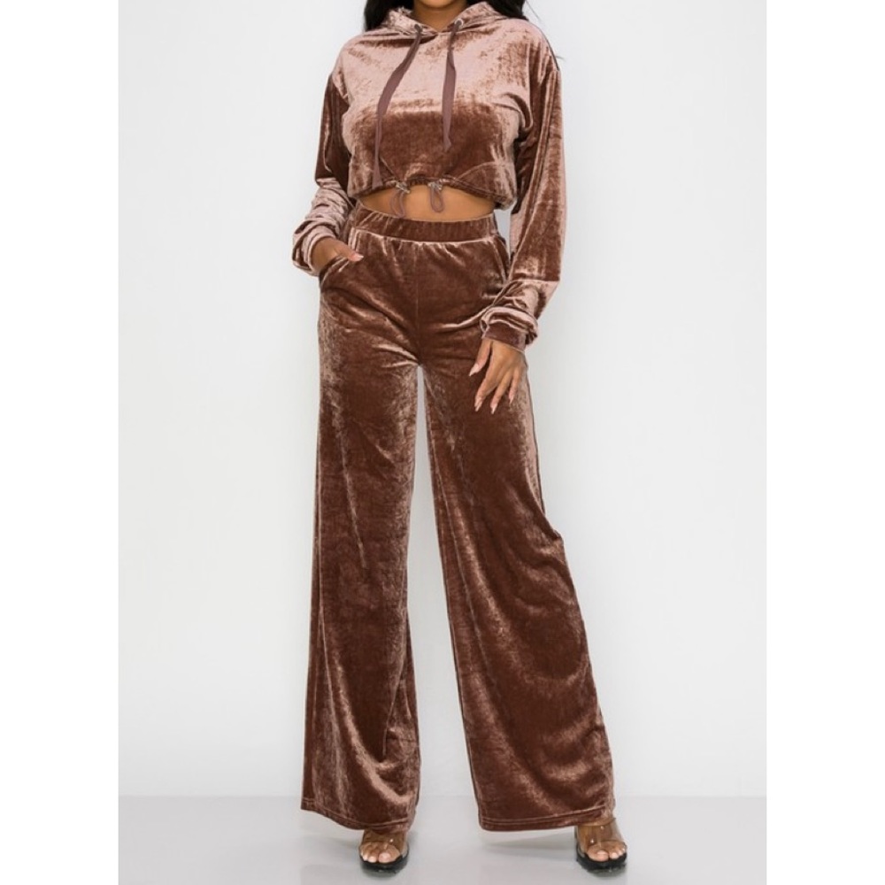 Solid velvet 2 piece hoodie set.